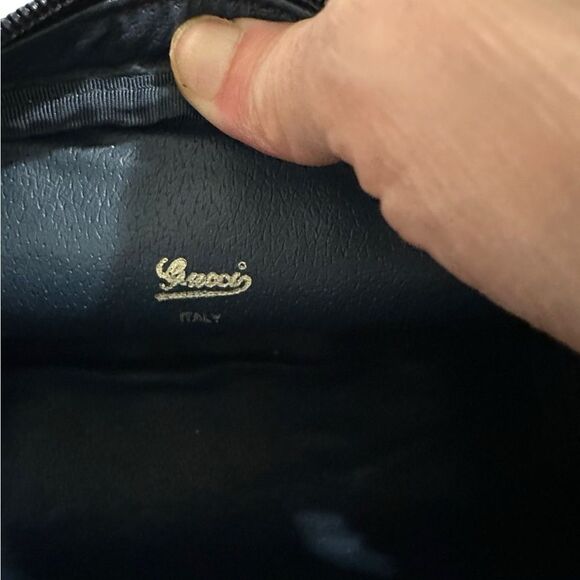 Gucci Black Leather Interior with Gold Logo - Picture 7 of 10